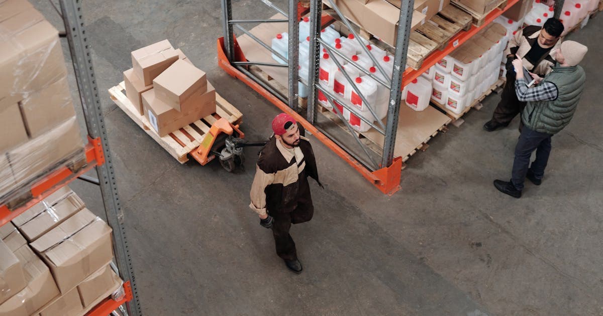 Logistics company using automation for shipment tracking and customer communication